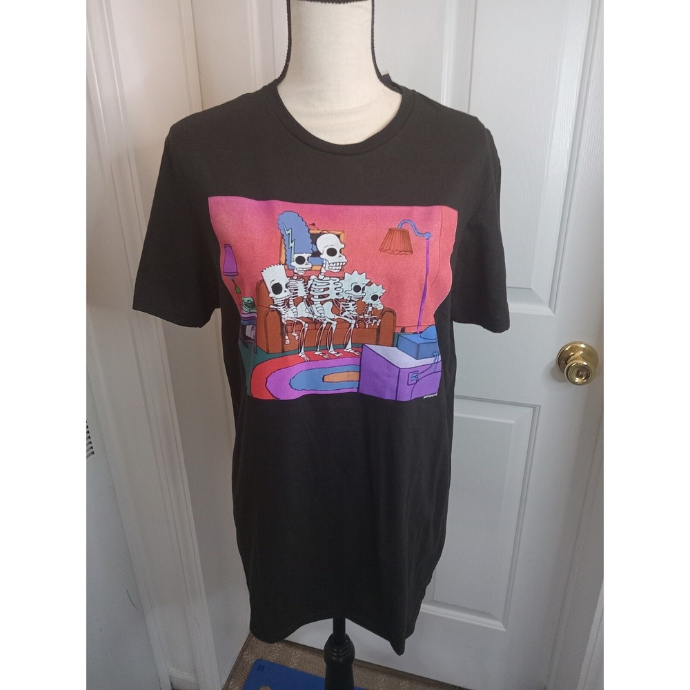 THE SIMPSONS T SHIRT HALLOWEEN SKELETON FAMILY ON COUCH NEW SIZE MEDIUM Retro